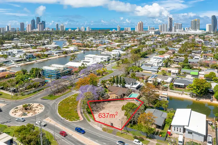 70 T E Peters Drive, Broadbeach Waters QLD 4218