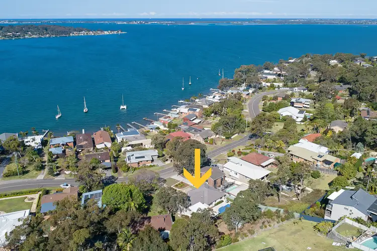 72 Fishing Point Road, Fishing Point NSW 2283