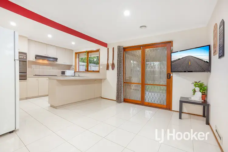 Sixth view of Homely house listing, 5 Kinloch Gardens, Endeavour Hills VIC 3802