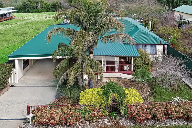 18 Vine Street, Dorrigo NSW 2453