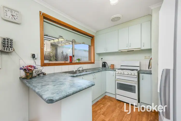 Second view of Homely house listing, 7 Sherriff Rise, Pakenham VIC 3810