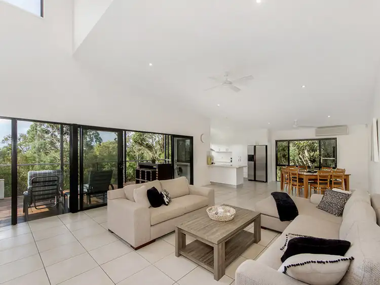 7 Barton Street, Reedy Creek QLD 4227