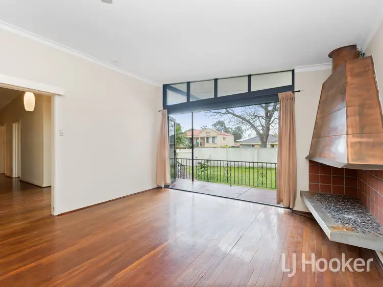 Second view of Homely house listing, 10 Klem Road, Ardross WA 6153