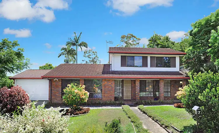 7 Danaus Court, Eatons Hill QLD 4037