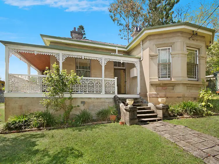 42 Cathcart Street, Girards Hill NSW 2480