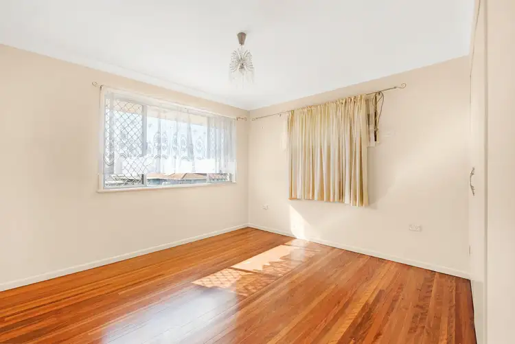Sixth view of Homely house listing, 31 Arrakune Crescent, Kallangur QLD 4503
