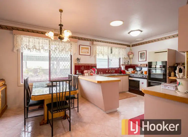 Seventh view of Homely house listing, 11 Hayward Place, Australind WA 6233