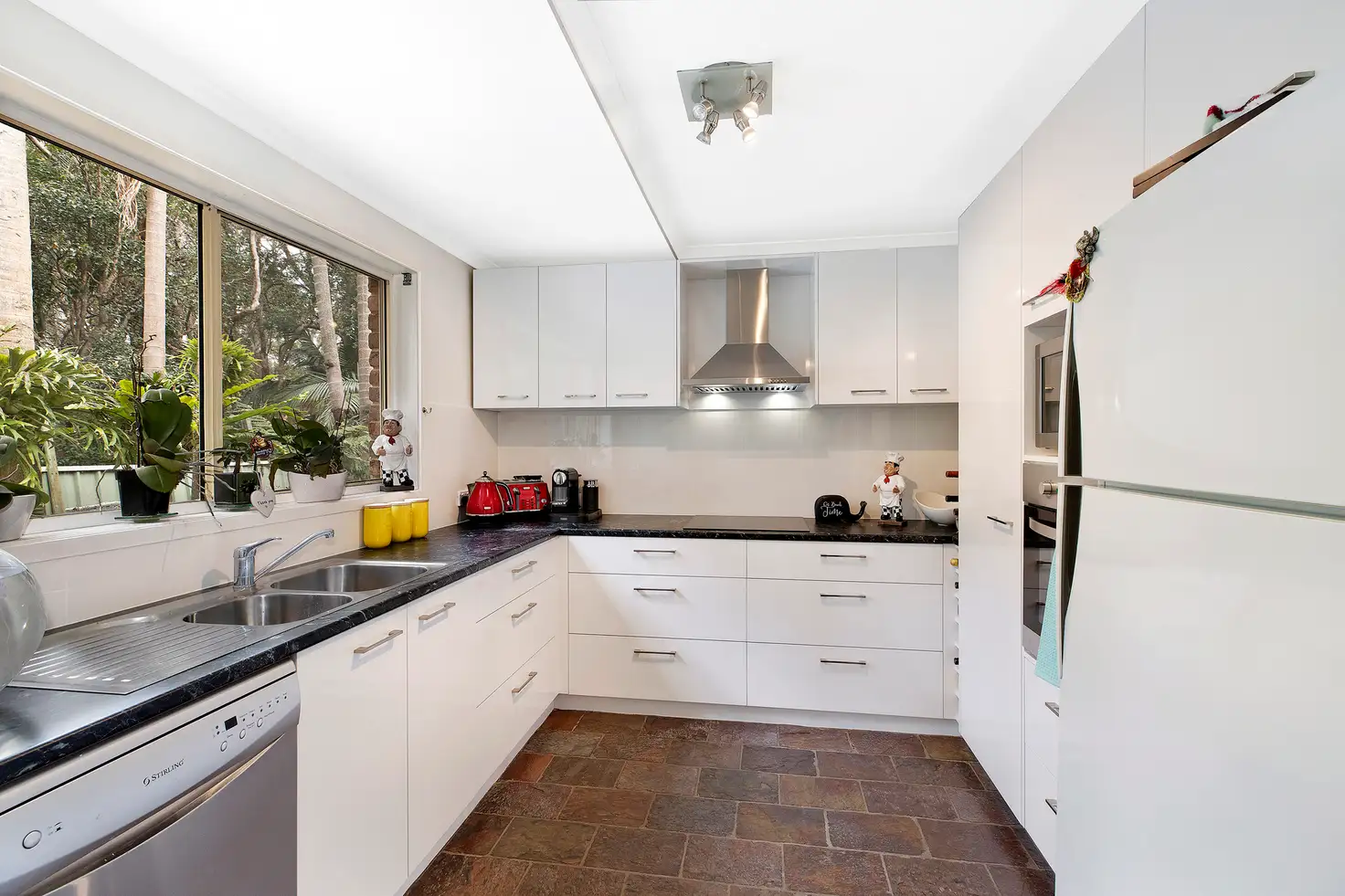 Main view of Homely townhouse listing, 2/100a Willoughby Road, Terrigal NSW 2260