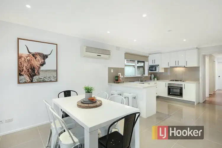 Fourth view of Homely unit listing, 1/32 Monteith Crescent, Endeavour Hills VIC 3802