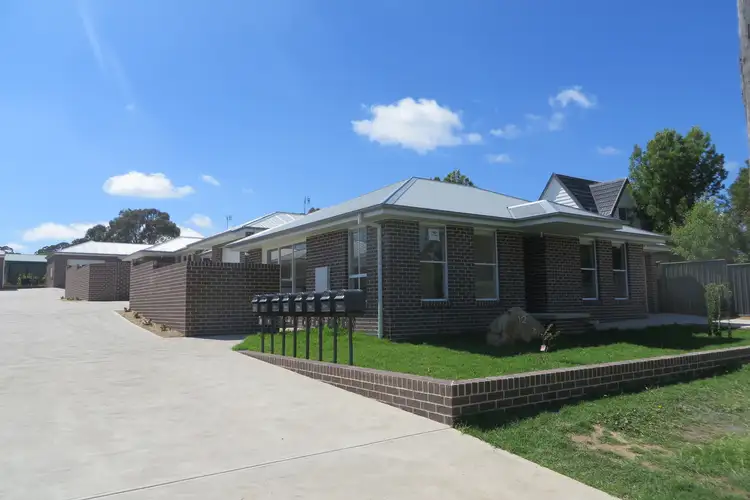 2/12 Wakeford Street, Orange NSW 2800