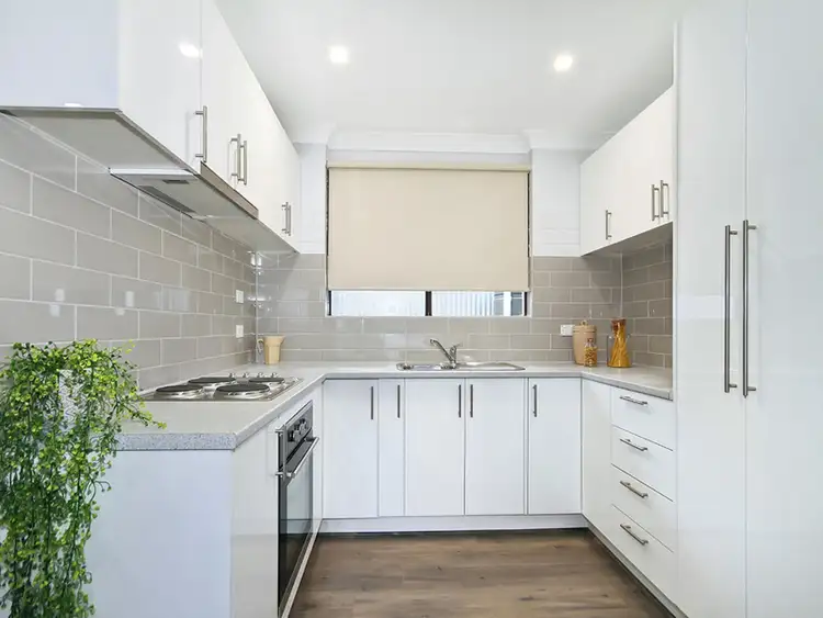 Main view of Homely unit listing, 2/10 Croser Avenue, Aldinga Beach SA 5173