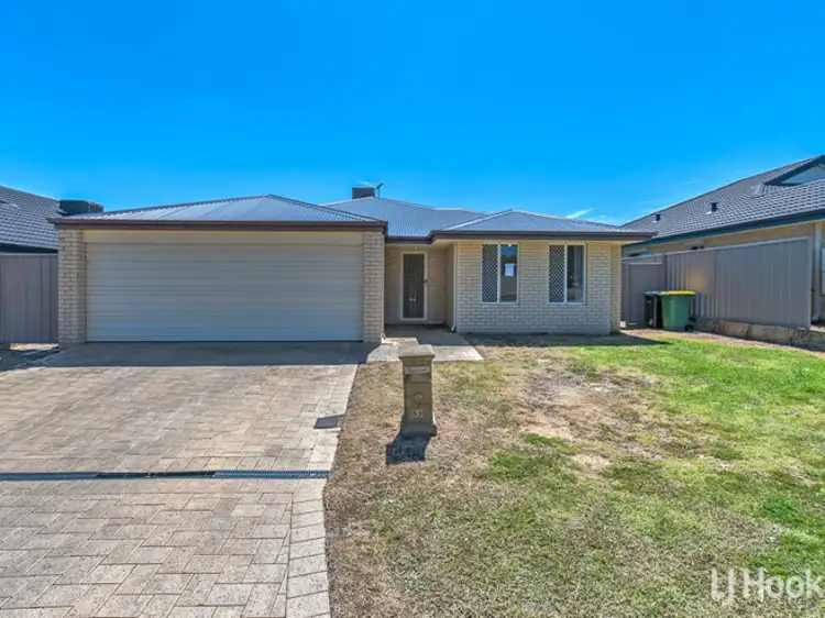 53 Chiltern Avenue, Brookdale WA 6112