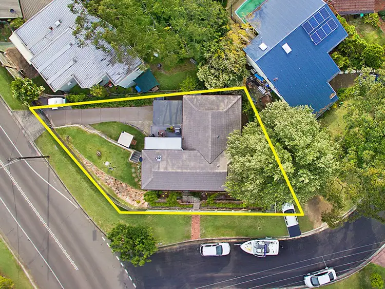 Sixth view of Homely house listing, 2 Carwood Close, Warners Bay NSW 2282