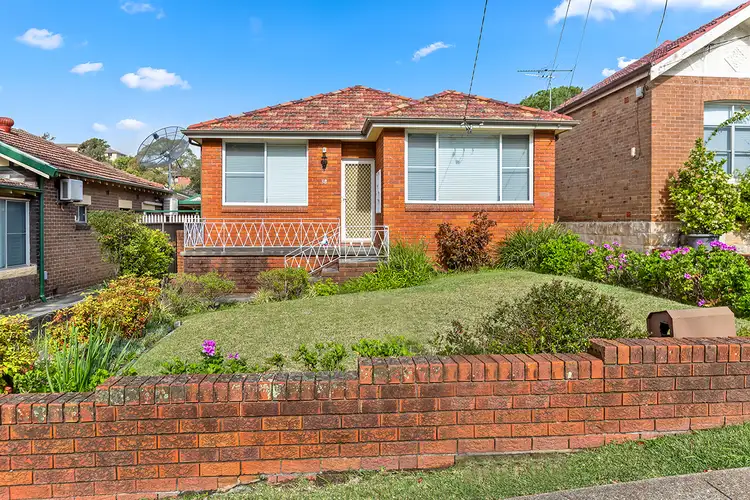 38 Nelson Road, Earlwood NSW 2206