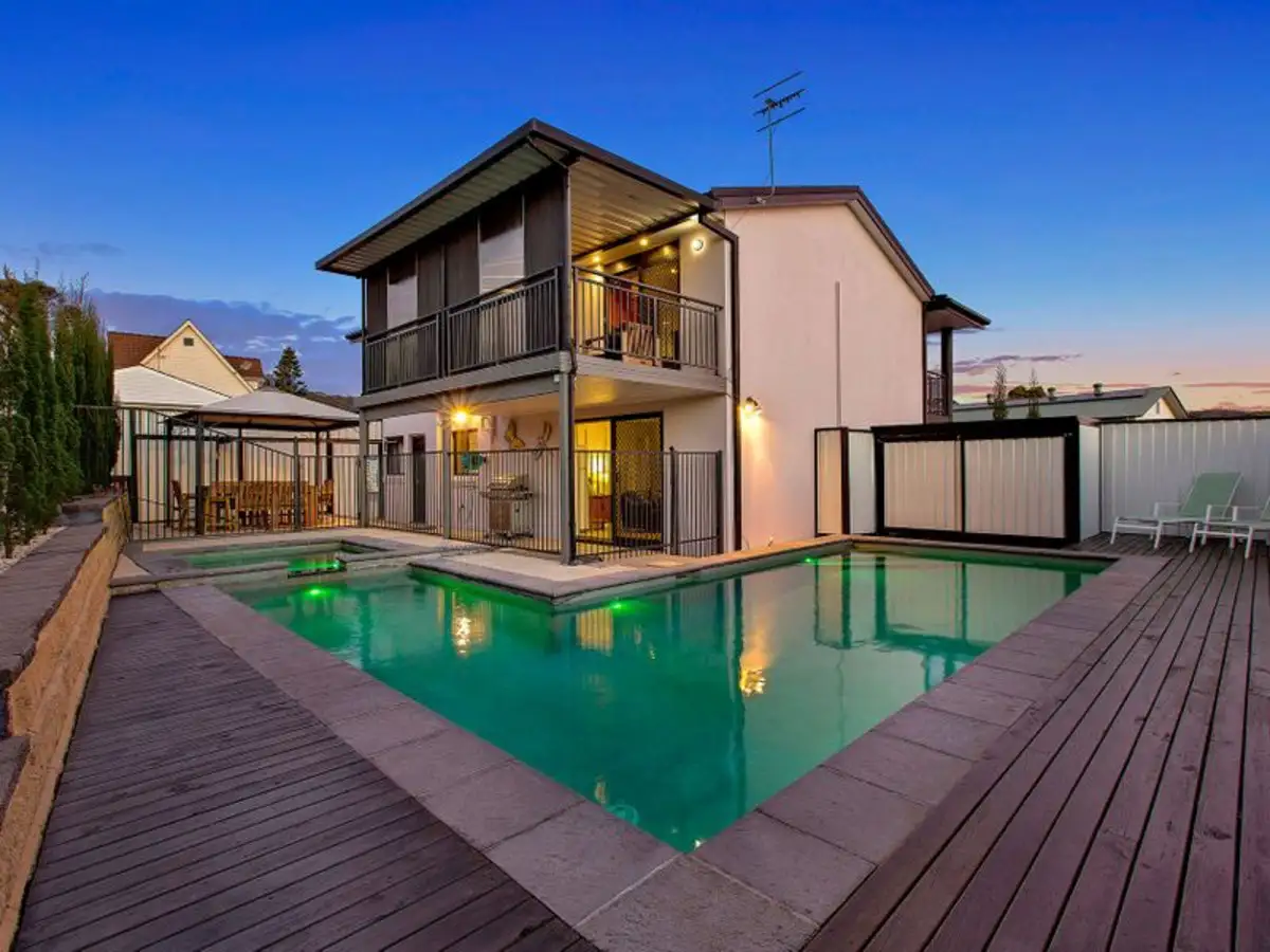 Main view of Homely semi-detached listing, 1/27 Marlowe Road, Bateau Bay NSW 2261
