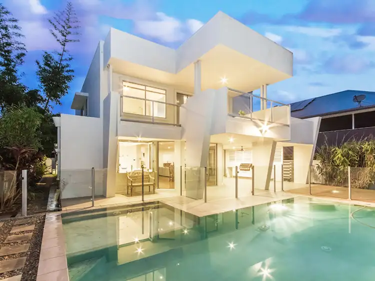 842 Legend Trail, Robina QLD 4226