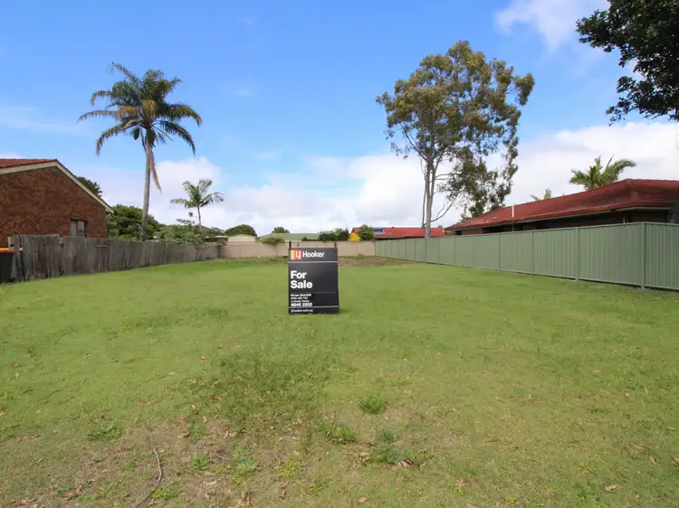 10 Waratah Avenue, Yamba NSW 2464