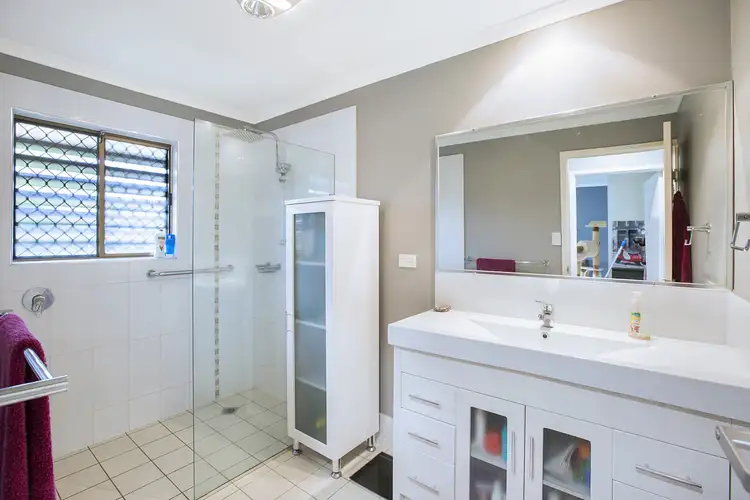 Fourth view of Homely house listing, 4 Elizabeth Drive, Alexandra Hills QLD 4161