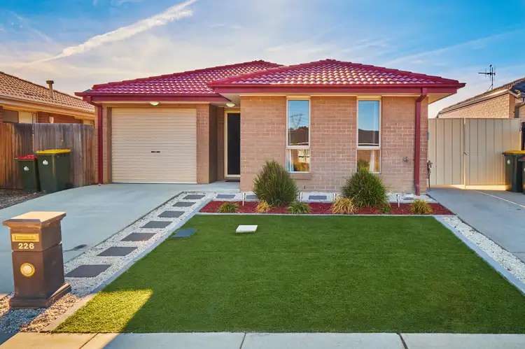 226 Macfarlane Burnet Avenue, Macgregor ACT 2615