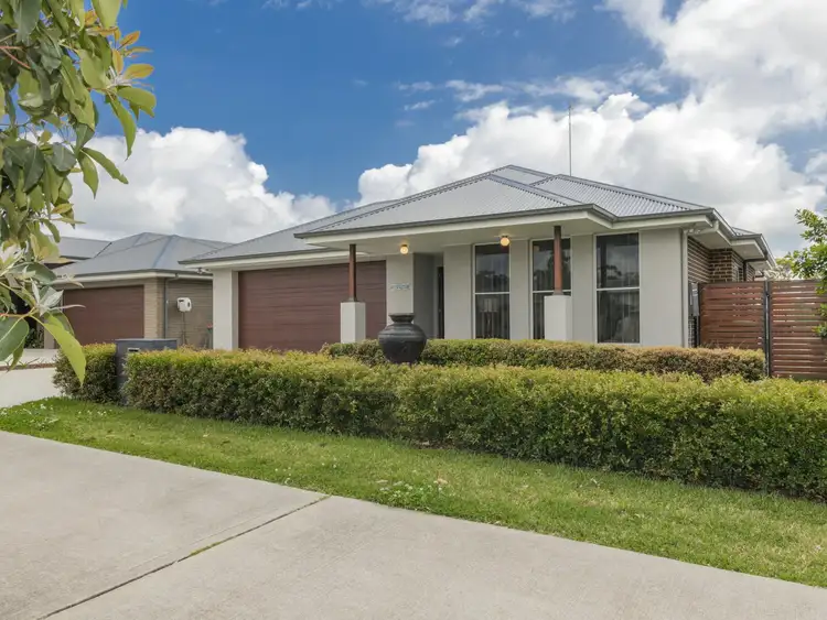 12 Tibin Drive, Fletcher NSW 2287