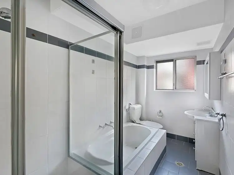 Fifth view of Homely unit listing, 8/11 Marine Parade, The Entrance NSW 2261