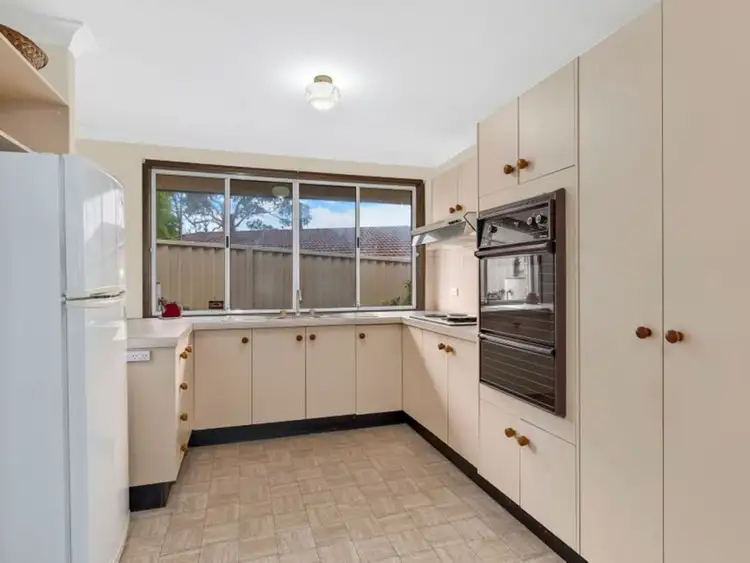 Fifth view of Homely house listing, 4 Kaystone Close, Bateau Bay NSW 2261