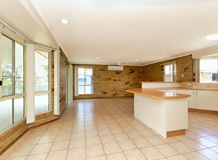 Fifth view of Homely house listing, 3 St Bees Court, Clinton QLD 4680