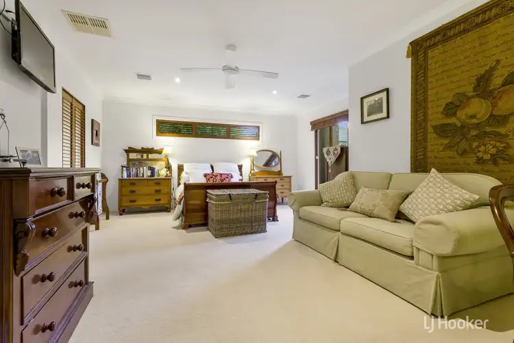Sixth view of Homely house listing, 3 Ibiza Court, Point Cook VIC 3030