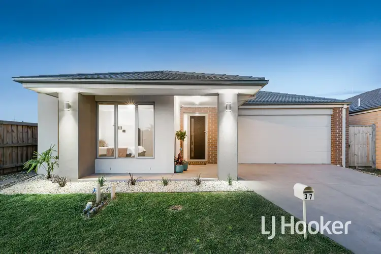 37 Heathcote Grove, Officer VIC 3809