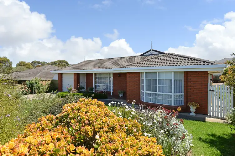 9 Crystal Court, Encounter Bay SA 5211