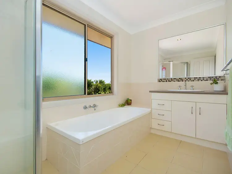Sixth view of Homely house listing, 2/24 Pendara Crescent, Lismore Heights NSW 2480