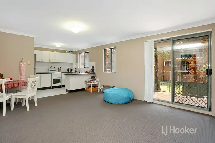 Third view of Homely unit listing, 2/37 Hythe Street, Mount Druitt NSW 2770