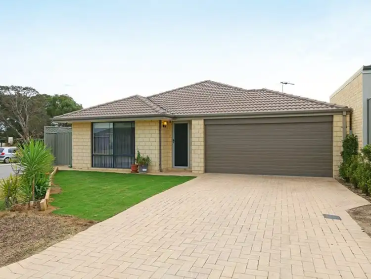 31 Retchford Way, Queens Park WA 6107