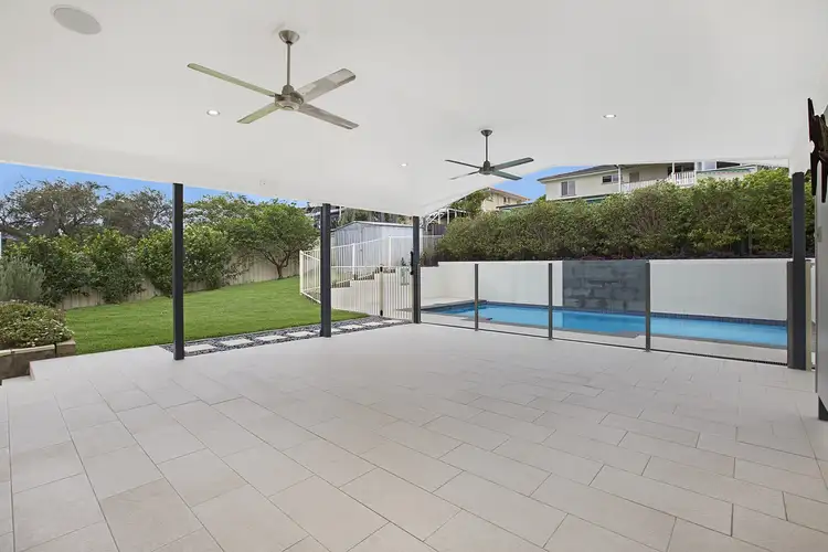3 Orsan Street, Wynnum West QLD 4178