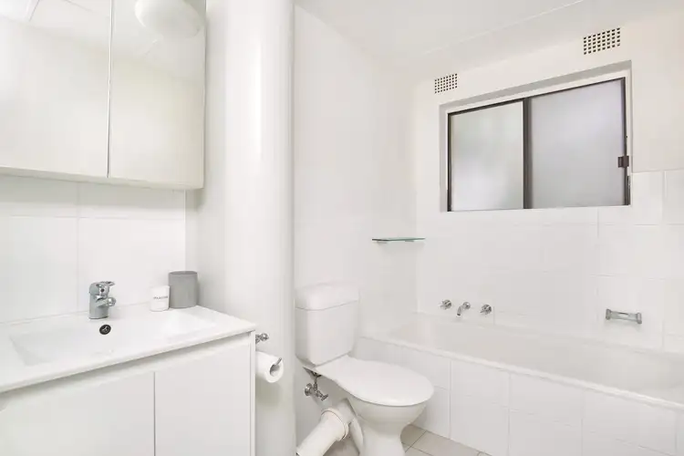 Fifth view of Homely apartment listing, 7/27 Penkivil Street, Bondi NSW 2026