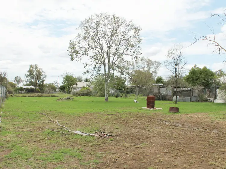 29 Burrel St, Yelarbon QLD 4388