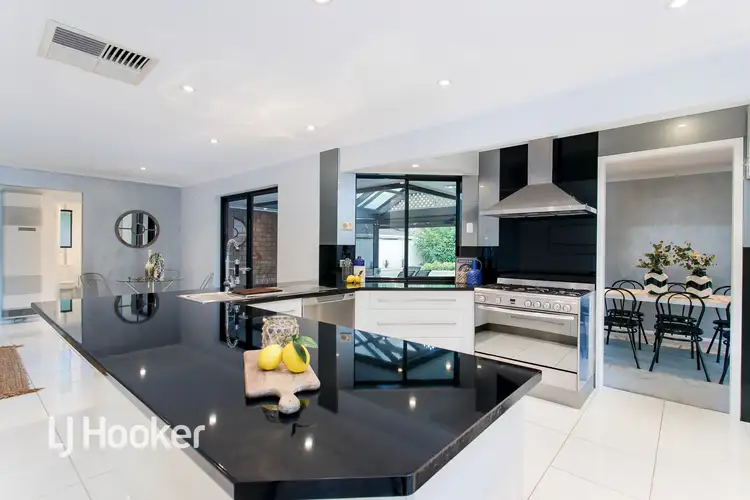 Sixth view of Homely house listing, 8 Carnation Court, Parafield Gardens SA 5107