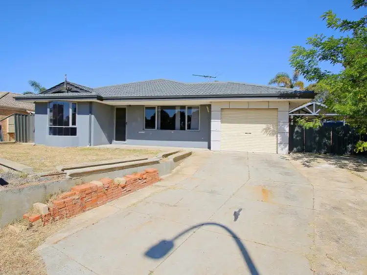 15 Firetail Court, Seville Grove WA 6112