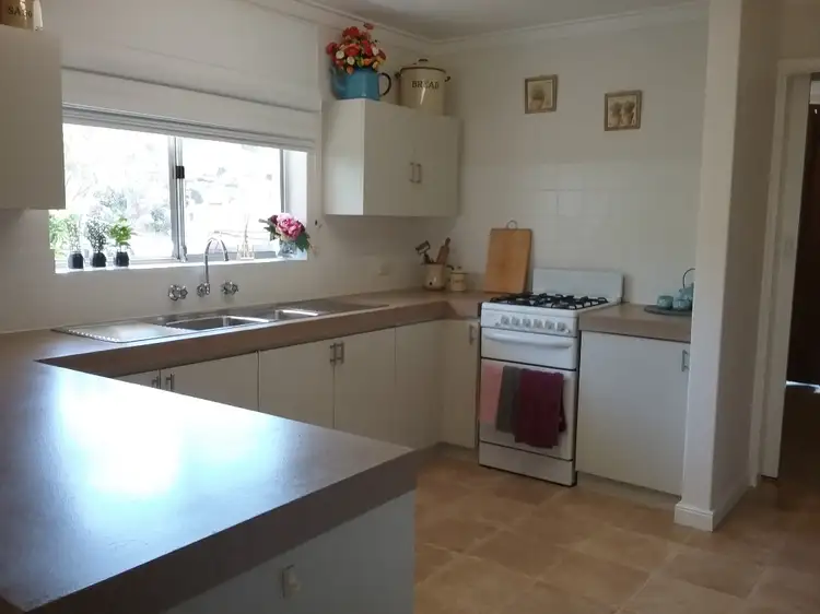 17 Connor Street, Toodyay WA 6566
