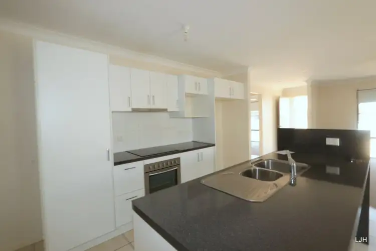 Sixth view of Homely house listing, 5 Mitchell Street, Emerald QLD 4720