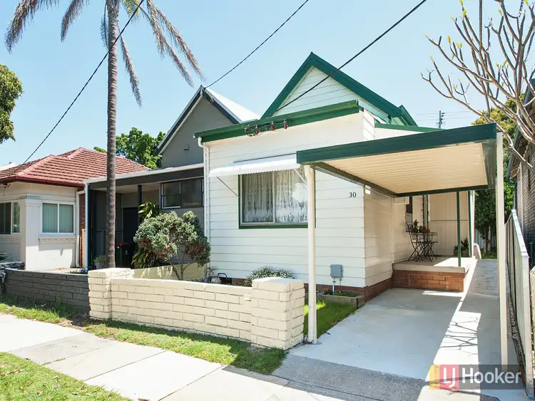 30 Henson Avenue, Mayfield East NSW 2304