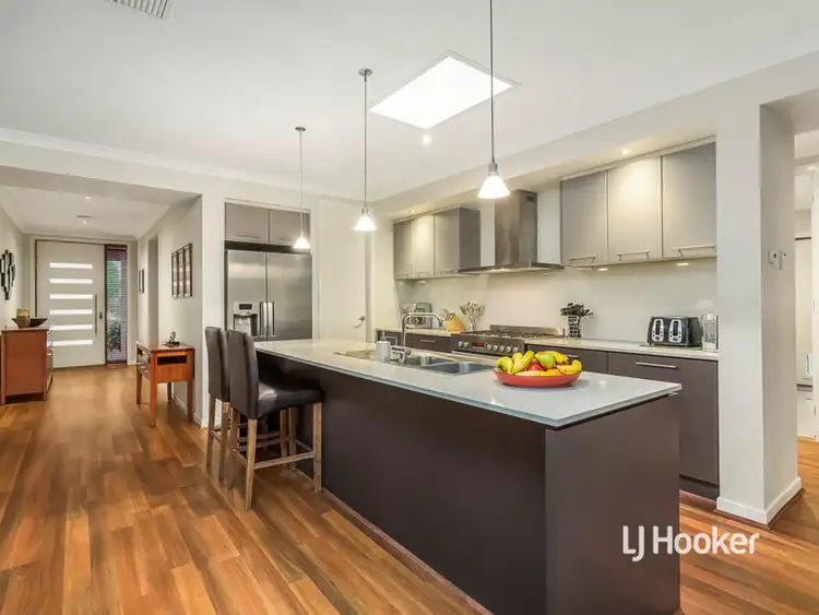 Second view of Homely house listing, 5 Japonica Way, Point Cook VIC 3030