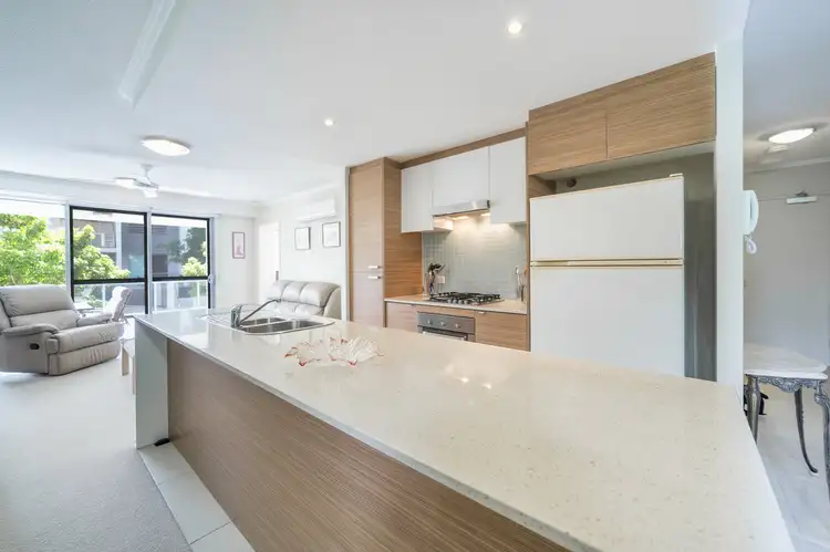 8/154 Musgrave Avenue, Southport QLD 4215
