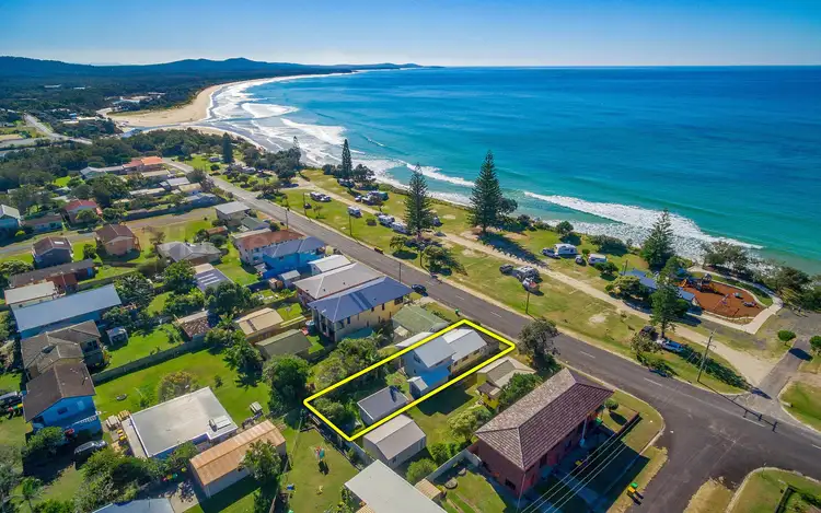 72 Ocean Road, Brooms Head NSW 2463