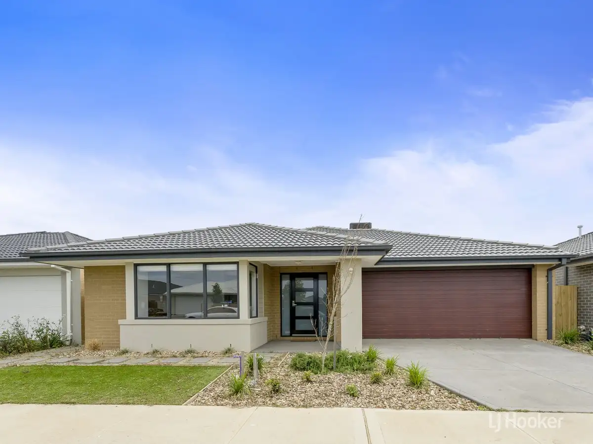 Main view of Homely house listing, 15 Wongabeena Grove, Werribee VIC 3030