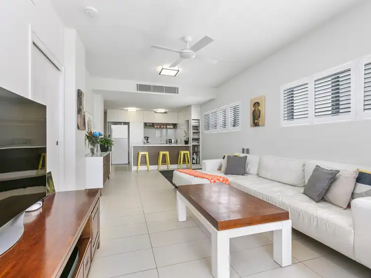 Main view of Homely unit listing, 11/15 Barramul Street, Bulimba QLD 4171