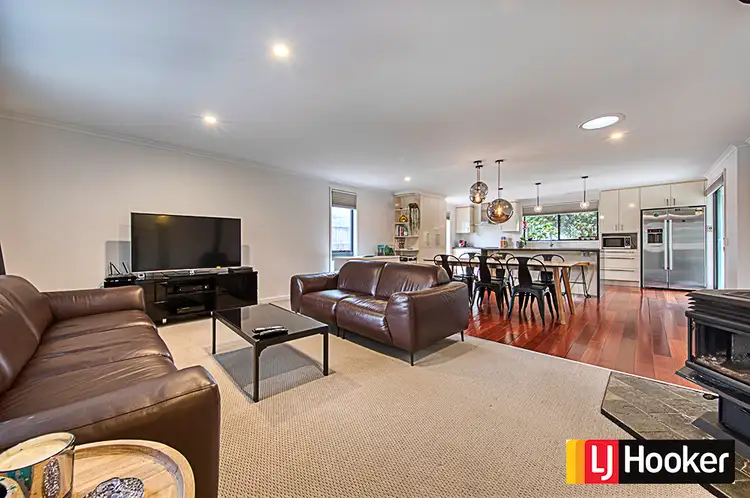 Second view of Homely house listing, 27 Langridge Street, Wanniassa ACT 2903