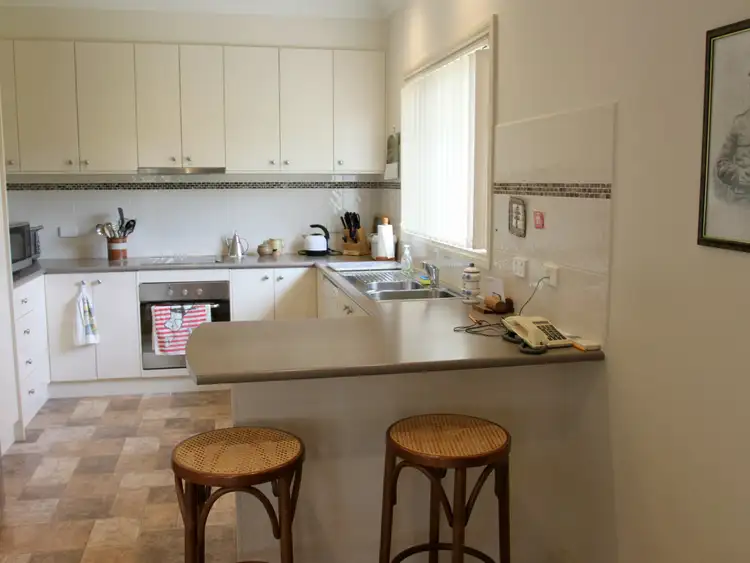 Fourth view of Homely unit listing, Unit 5/2 Thom Street, Alexandra VIC 3714
