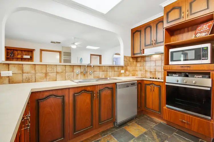 Fifth view of Homely house listing, 18 Pinda Court, Craigmore SA 5114