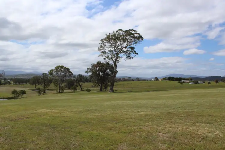12 Newlyns Place, Bega NSW 2550